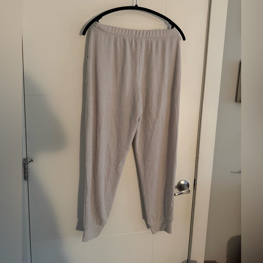 Abercrombie & Fitch Light Gray Jogger Set - Picture 8 of 11
